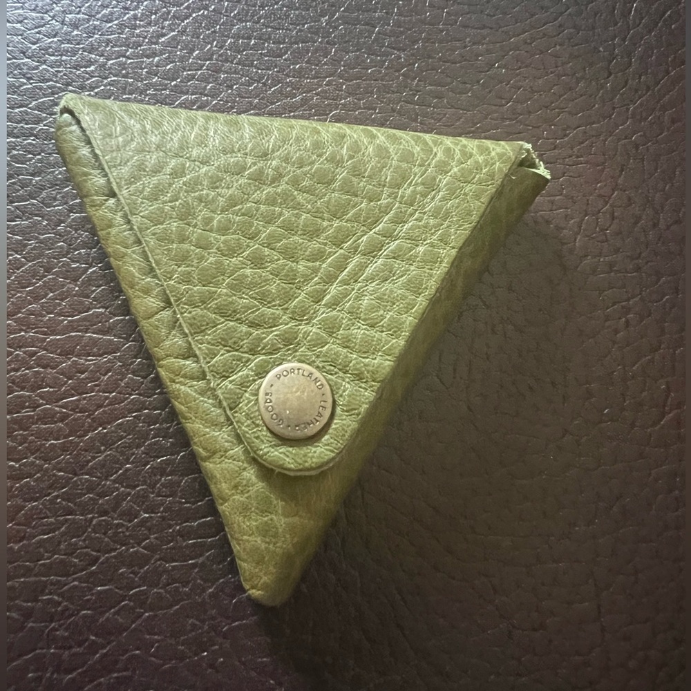 Portland Leather Kiwi Triangle Leather Pouch